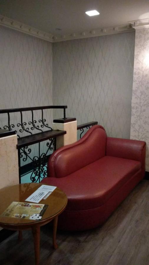 Xin Yuan Motel Taichung Exterior photo