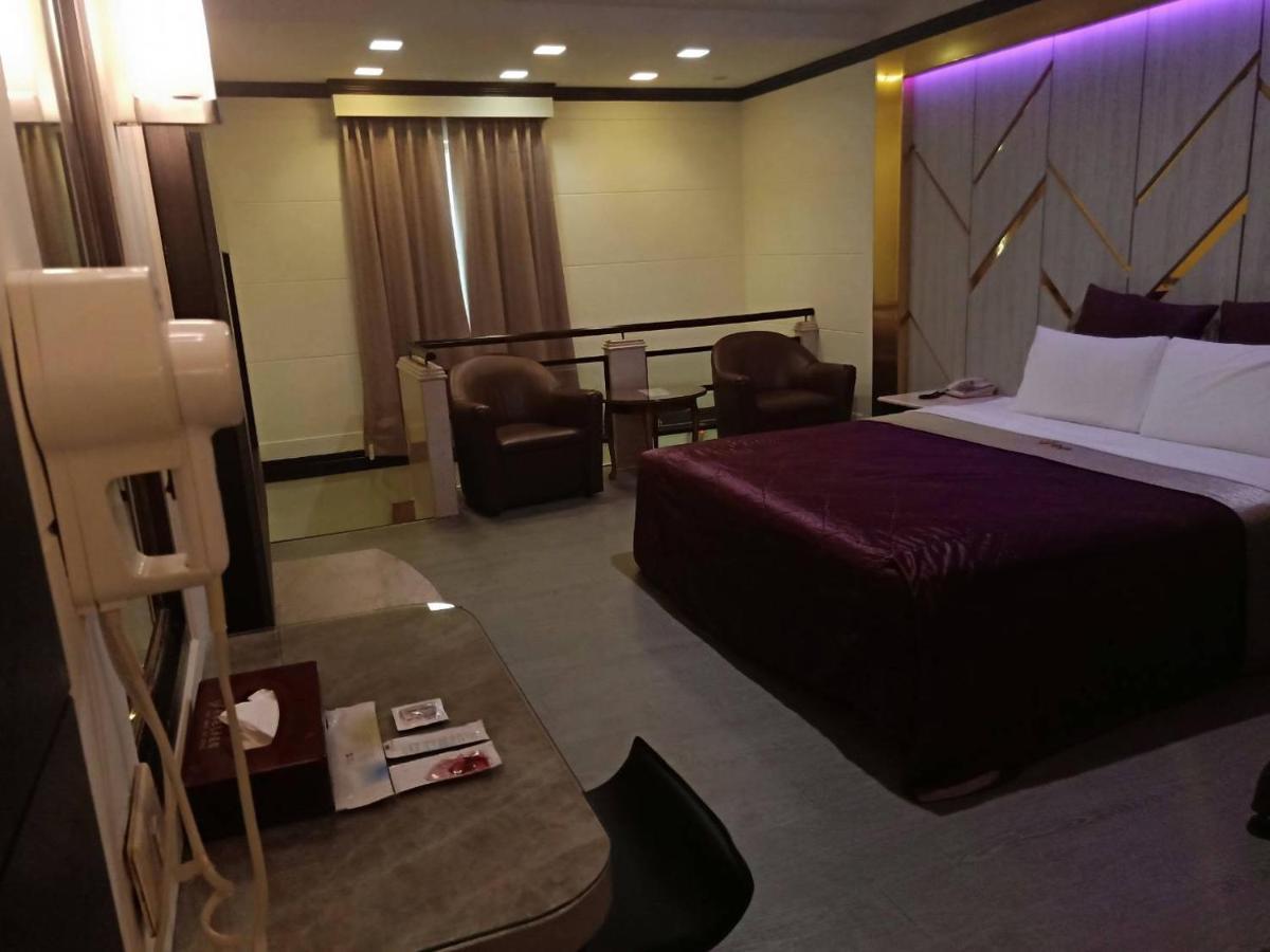 Xin Yuan Motel Taichung Exterior photo